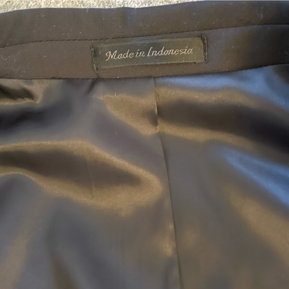 Calvin Klein men’s suit jacket in black, size 38R, wool-Laine and spandex - Picture 8 of 10